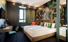 Rugs Hotel Augsburg, Trademark Collection By Wyndham